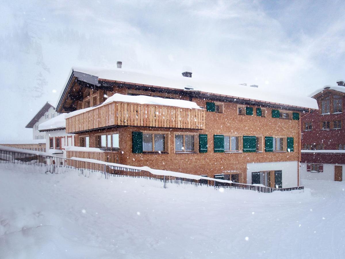 Haus Burgi - Angelika Walch Stuben am Arlberg Exterior foto